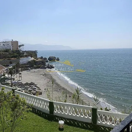 Acapulco Beach At 28 * Нерха
